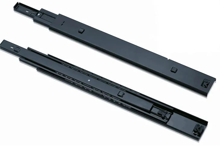 Vreckový a bajonetový bežec zásuvky